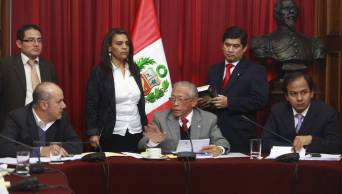 CASO CENAIDA URIBE: Esta tarde, la Comisi&oacute;n de �tica del Congreso decidir&iacute;a la suerte de la congresista oficialista