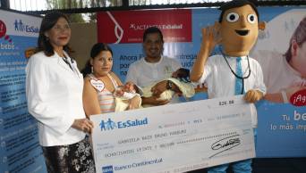 Incluyen a hospitales Almenara, Sabogal y Voto Bernales en Plan Piloto que reduce de 76 a 7 d&iacute;as tr&aacute;mite para obtenci&oacute;n de subsidios por lactancia