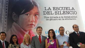 Presentan documental "La Escuela del Silencio" que muestra dificultades de ni&ntilde;as en escuelas rurales