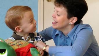 Autismo suele identificarse en los 3 primeros a&ntilde;os, m&aacute;s en ni&ntilde;os y afecta capacidad para relacionarse con los dem&aacute;s