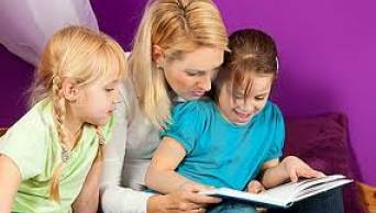 En el D&iacute;a del Idioma y del Libro recomiendan a padres de familia a motivar la lectura en sus hijos con el ejemplo