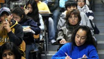 Gobierno oficializa nueva Ley Universitaria (LEY N� 30220)