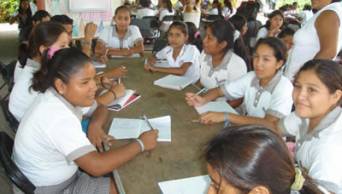 Piden que el MINEDU incluya Educaci&oacute;n Sexual Integral en Curricula Escolar como estrategia para reducir embarazo prematuro