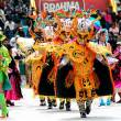 PUNO: Danzantes se alistan para celebrar Festividad de la Candelaria, realizando un colorido y vistoso  Pasacalle - Con sus trajes de gala, muchos de ellos con indumentarias aut&oacute;ctonas, los que utilizar&aacute;n en las fiestas, acompa&ntilde;ados por bandas de m&uacute;sicos.