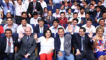 Presidente Humala pide a alcaldes calidad de inversi&oacute;n, gesti&oacute;n m&aacute;s transparente y luchar contra la corrupci&oacute;n