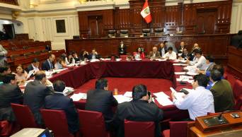 Comisi&oacute;n Permanente del Congreso debate proyecto para sancionar a funcionarios p&uacute;blicos que delincan