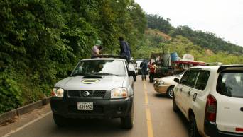 Despu&eacute;s de permanecer once d&iacute;as cerrada, reabrieron el tr&aacute;nsito vehicular en la carretera Tarapoto - Yurimaguas