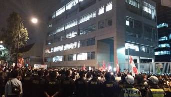 Diversos colectivos de J&oacute;venes y gremios de trabajadores volvieron a las calles a protestar contra las leyes laborales