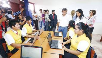Alistan cr&eacute;dito blando para que egresados de colegios p&uacute;blicos del pa&iacute;s pueden financiar estudios superiores