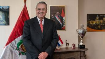Nombran a embajador Allan Wagner director de la Academia Diplom&aacute;tica del Per&uacute; "Javier P&eacute;rez de Cuellar"