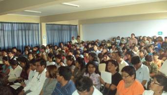 Capacitar&aacute;n a especialistas para mejorar la ense&ntilde;anza en los colegios p&uacute;blicos de San Mart&iacute;n y otras 13 regiones del pa&iacute;s