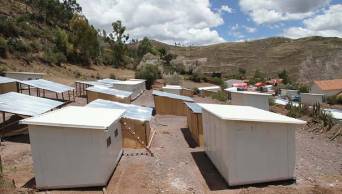 Damnificados por inundaciones en Loreto reciben 250 m&oacute;dulos de vivienda