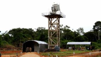 Supervisan funcionamiento de radar que servir&aacute; para  monitoreo a&eacute;reo en la lucha antidrogas en el VRAEM