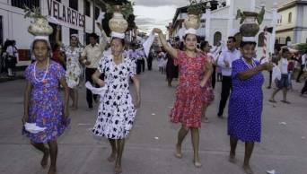 En medio de contagiantes danzas y pandillas, Moyobamba ya comenz&oacute; a vivir la algarab&iacute;a de las Fiestas de San Juan