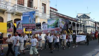 Con un multitudinario Pasacalle la poblaci&oacute;n de Iquitos  celebr&oacute; el D&iacute;a Internacional de Lucha Contra las Drogas