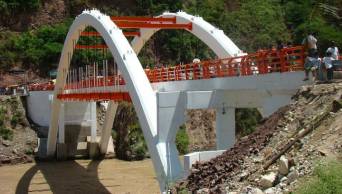 Instituto Latinoamericano de Investigaci&oacute;n y Estudios Viales destaca construcci&oacute;n de puentes para la integraci&oacute;n vial del pa&iacute;s