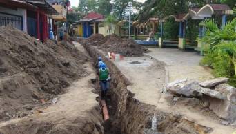 En los pr&oacute;ximos d&iacute;as culminar&aacute;n obras de cambio de tuber&iacute;as de agua y desag�e en la Alameda de La Paz, de Tarapoto