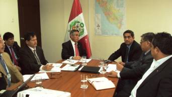 En reuni&oacute;n con representantes de Ja&eacute;n, el Alto Comisionado de la PCM analiza acciones contra tala ilegal en Cajamarca