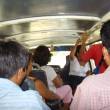 Asaltan una combi con 18 pasajeros, en un tramo de la  Carretera Fernando Bela&uacute;nde Terry, en Moyobamba - J&oacute;venes delincuentes interrumpieron la v&iacute;a colocando pesados troncos y tras el asalto huyeron con direcci&oacute;n al r&iacute;o Mayo, seg&uacute;n las v&iacute;ctimas