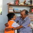 Dos estudiantes de San Mart&iacute;n ganan concurso nacional escolar �Los Abuelos Ahora� de Pensi&oacute;n 65 - 