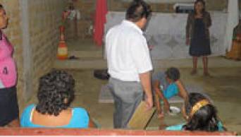 Rescatan a ni&ntilde;o que permaneci&oacute; encadenado en iglesia evang&eacute;lica de Tarapoto, ahora recibe atenci&oacute;n m&eacute;dica especializada