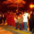 Maestros que acatan un paro indefinido en San Mart&iacute;n realizaron vigilia, en la Plaza de Armas de Tarapoto - Provistos de pancartas, pitos y velas, volvieron a exigir al gobernador regional, V&iacute;ctor Manuel Noriega a cumplir sus promesas electorales