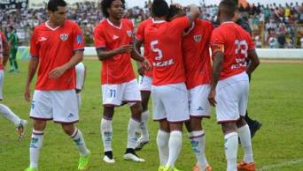 Uni&oacute;n Comercio sufri&oacute; otro rev&eacute;s al caer ante San Mart&iacute;n que, en dos minutos, remont&oacute; el marcador y gan&oacute; por 2-1