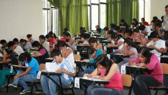 Un total de 130 becarios de Pronabec de Loreto y otras 6 regiones del pa&iacute;s iniciaron estudios del idioma franc&eacute;s