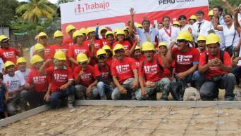 Destacan participaci&oacute;n de pobladores de Tabalosos en  construcci&oacute;n de una Losa Deportiva para la comunidad