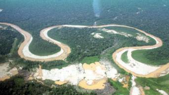 Paisaje natural y cauces de r&iacute;os Tambopata y Malinowski, en Madre de Dios, fueron alterados por la miner&iacute;a ilegal
