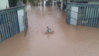 R&iacute;o T&oacute;nchima se desbord&oacute; por lluvias intensas en Rioja, regi&oacute;n San Mart&iacute;n