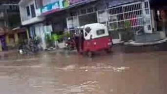 Hu&aacute;nuco: Fuertes lluvias causan derrumbes e inundaciones afectando a diversos poblados de la selva alta