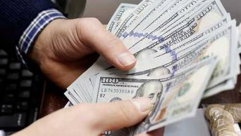 Expertos hacen algunas recomendaciones ante el alza del d&oacute;lar, que podr&iacute;a alcanzar este a&ntilde;o los 3.60 soles