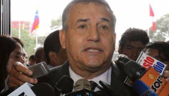 Fiel a su estilo, el candidato nacionalista Daniel Urresti inici&oacute; su campa&ntilde;a atacando con todo a sus adversarios