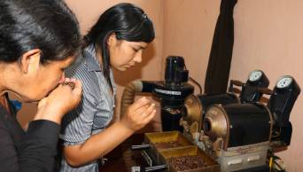 Satipo: Con &eacute;xito culmin&oacute; capacitaci&oacute;n a cafetaleros de Mazamari, Pangoa y R&iacute;o Tambo, en transformaci&oacute;n tecnol&oacute;gica del caf&eacute;