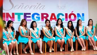En medio de un ambiente festivo, esta noche elegir&aacute;n a la Reina Integraci&oacute;n del tradicional Carnaval de Cajamarca