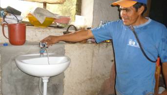San Mart&iacute;n: Promueven campa&ntilde;a "agua segura" para prevenir enfermedades como la anemia y desnutrici&oacute;n cr&oacute;nica infantil