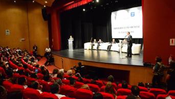 Elecciones 2016: Esta noche, culmina el Primer Debate Presidencial 2016, organizado por el Colegio de Periodistas del Per&uacute; (CPP) y el  Colegio de Abogados de Lima (CAL)