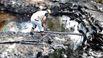 Crecen los da&ntilde;os en la Amazon&iacute;a por derrame de petr&oacute;leo