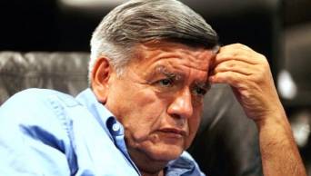 JEE Lima Centro 1 excluye del proceso electoral al candidato presidencial, C&eacute;sar Acu&ntilde;a por entregar dinero en plena campa&ntilde;a