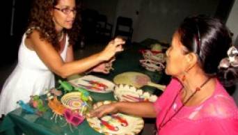 Loreto: Capacitan a 120 artesanos en la primera fecha de los talleres gratuitos "Jueves del Dise&ntilde;o Artesanal"