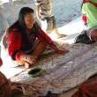 Ucayali: Artesanas de Comunidades Nativas de la etnia Shipibo-Conibo elaboran colecci&oacute;n textil de vanguardia - Colecci&oacute;n consta de m&aacute;s de 30 productos entre prendas de vestir y art&iacute;culos para el hogar. Es el resultado de un trabajo continuo de 3 meses