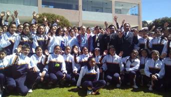 Ministerio de Educaci&oacute;n tiene el firme compromiso de invertir m&aacute;s en colegios con Jornada Escolar Completa