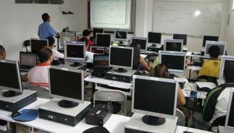 Financiar&aacute;n mejoras en 28 carreras t&eacute;cnicas de 17 institutos de educaci&oacute;n superior tecnol&oacute;gicos p&uacute;blicos de 13 regiones del pa&iacute;s