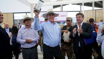 Presidente Kuczynski inaugura feria nacional de ganader&iacute;a en Villa El Salvador - Lima