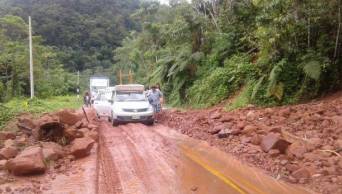 Derrumbes afectan tr&aacute;nsito en carretera Tarapoto-Yurimaguas