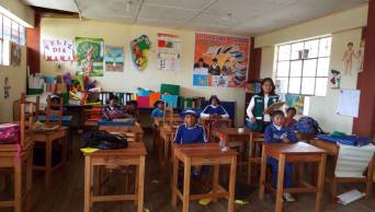 SERFOR  proporciona madera para fabricaci&oacute;n de mobiliario escolar en Huancayo - www.serfor.gob.pe