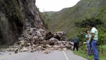 Tr&aacute;nsito interrumpido en tramo San Pedro�Uchiza por derrumbe - Hu&aacute;nuco