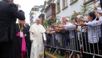 Papa Francisco se re&uacute;ne hoy con comunidades ind&iacute;genas en Madre de Dios