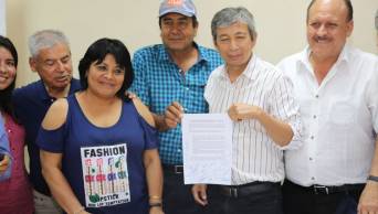 Productores de ma&iacute;z de San Mart&iacute;n firman acuerdo y levantan huelga